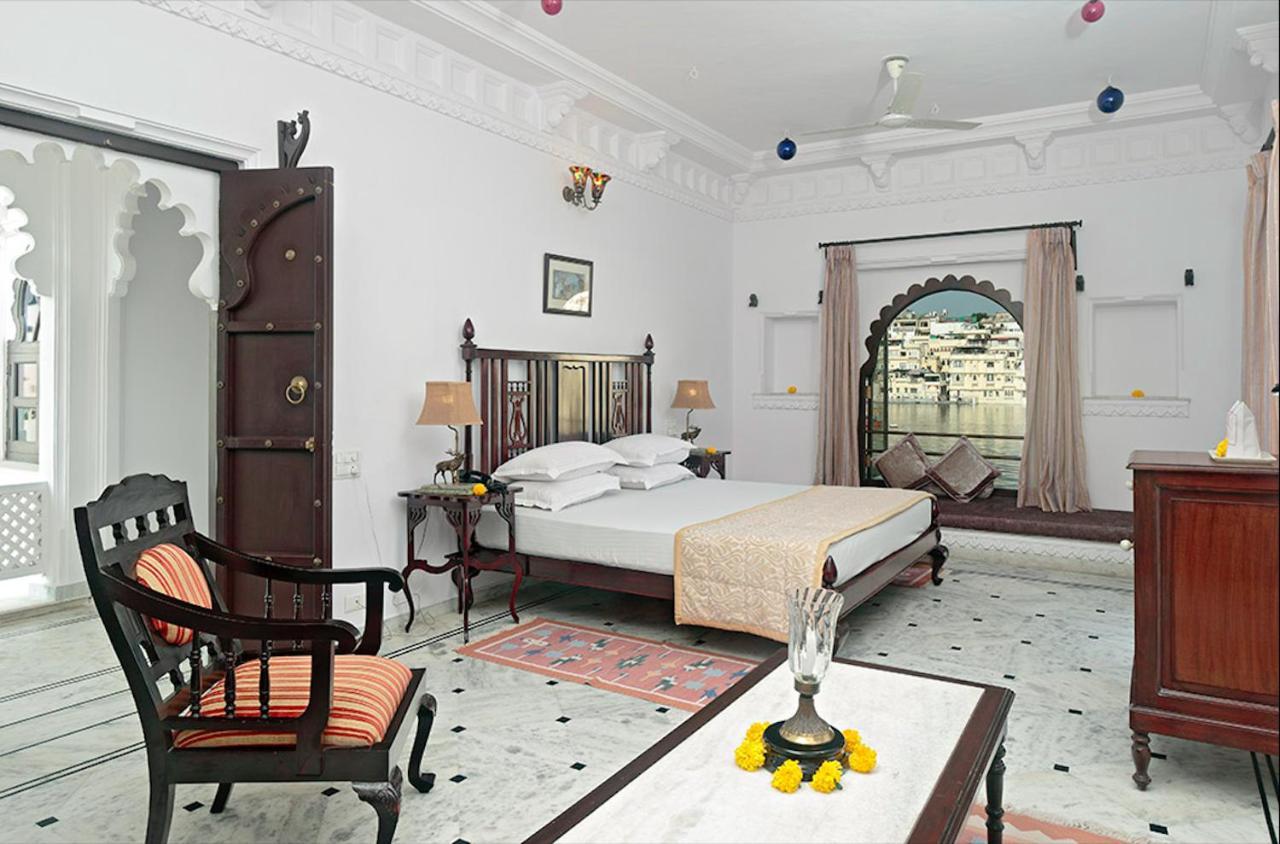 Amet Haveli - A Heritage Hotel Удайпур Екстериор снимка